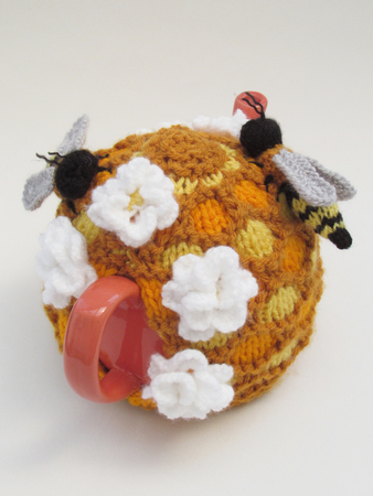 Oh Bee-Hive Honey Bee Tea Cosy Knitting Pattern