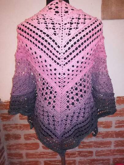 Tuch Kira häkeln Häkeltuch Dreieckstuch Schultertuch