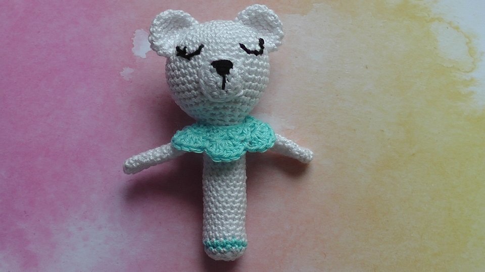 Baby-Rassel Eisbärchen Lotte