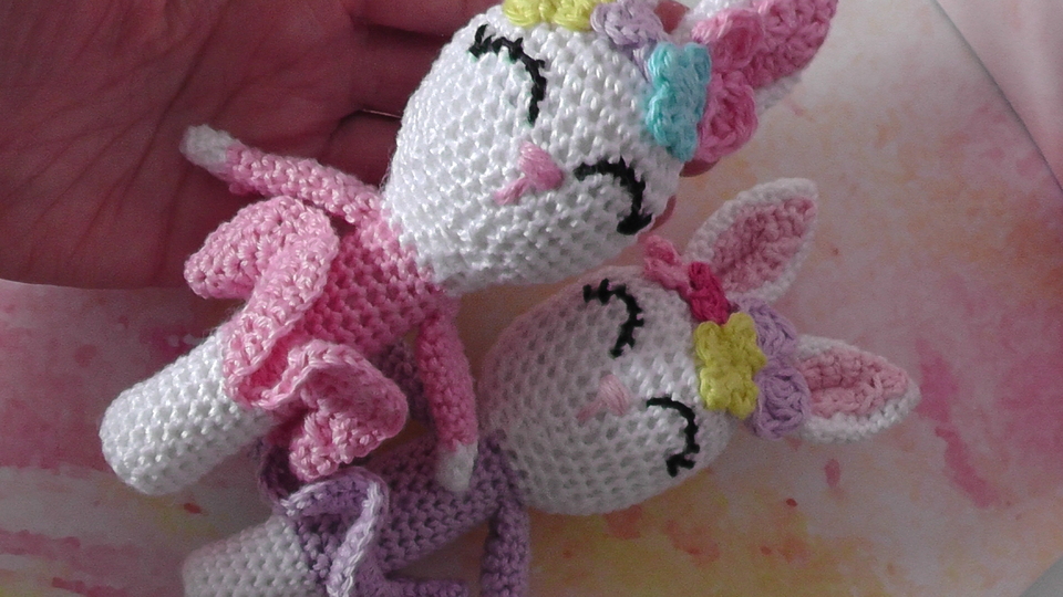 Babyrassel Frühlingshäschen Elly