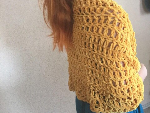 Flauschiger Loop "Goldie" Möbiusschal häkeln für Anfänger