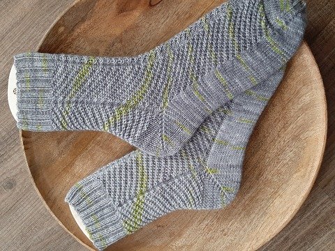 Schrägling 4-fach - Sockenanleitung