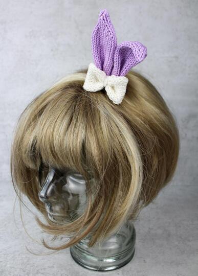 Hasen Haarspange + Haargummi + Haarreif in einer Strickanleitung.