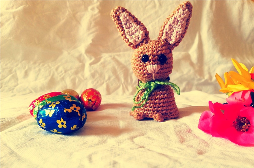 Kleine süße Osterhäschen. Als Fingerpuppe oder Deko geeignet.