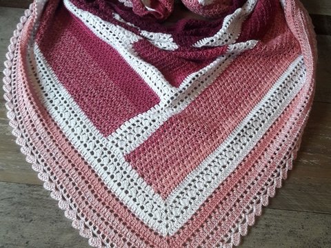 Häkelanleitung - Dreieckstuch "Anders"