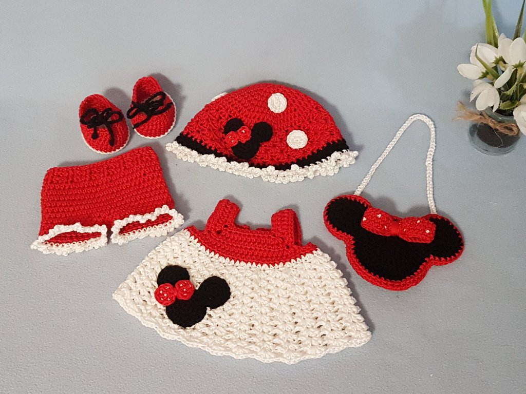 Häkelanleitung Puppenkleidung, Mia das Mausemädchen