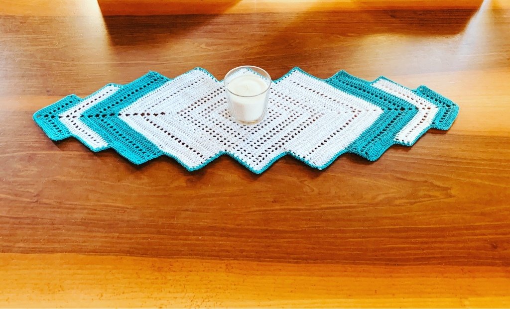 Tischdecke Häkelanleitung