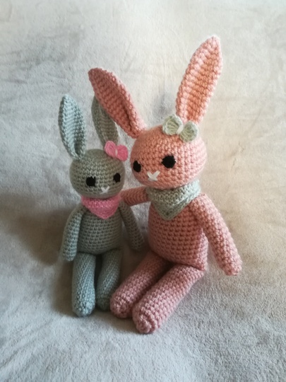 Kuschelhasen Smilla & Lina in 2 verschiedenen Häkelnadelstärken, Häkelanleitung