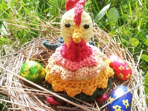 Häkelanleitung Karl der Hahn als Eierwärmer