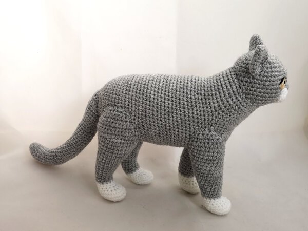 realistic cat - crochet pattern by NiggyArts