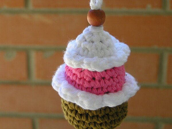 Crochet cupcake