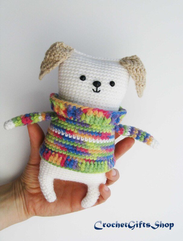 Amigurumi Dog in sweater - Image 3
