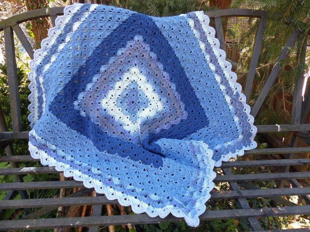 Häkelanleitung Babydecke - Aus der Mitte - Bild 5