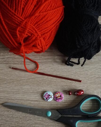 Häkelanleitung für das Hundekleid "Chic"