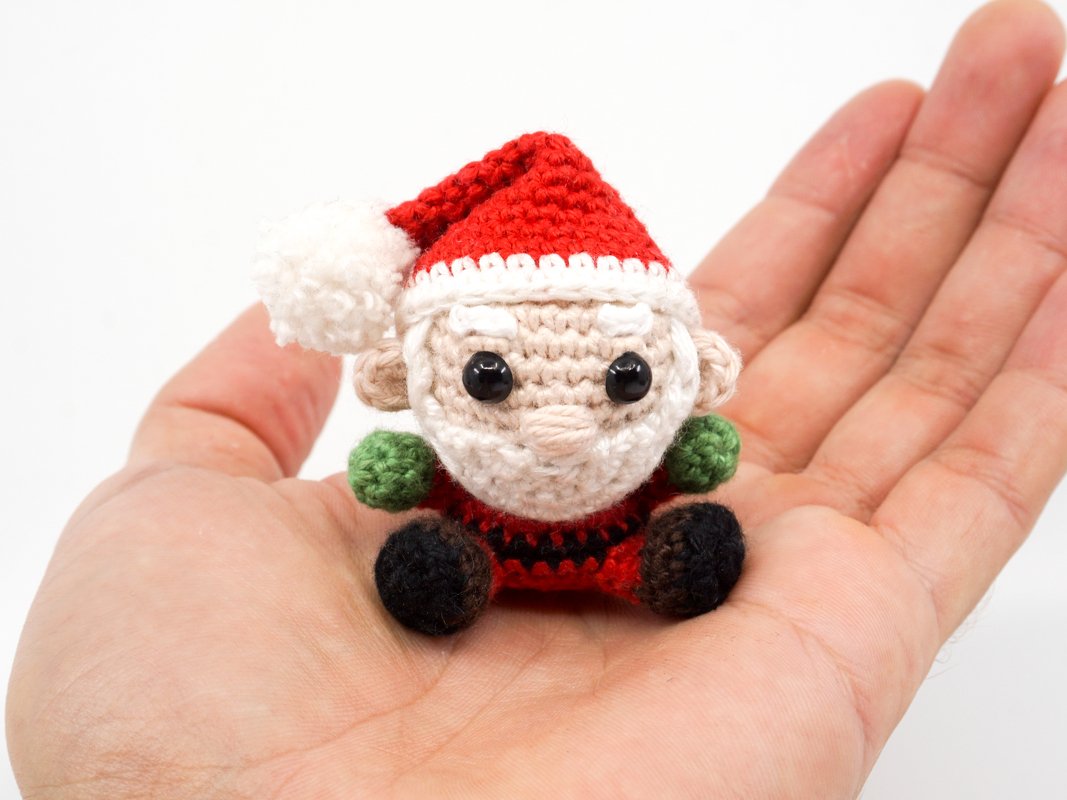 Amigurumi Mini Santa Claus Crochet Pattern - Image 4