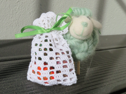 Häkelanleitung Geschenksäckchen "Maiglöckchen"