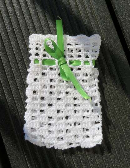 Häkelanleitung Geschenksäckchen "Maiglöckchen"