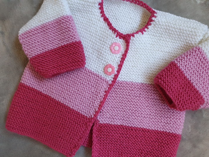 Strickanleitung Babyjäckchen mit Häkelkante Größe 56/62