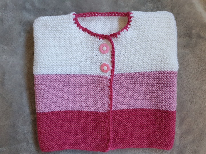 Strickanleitung Babyjäckchen mit Häkelkante Größe 56/62