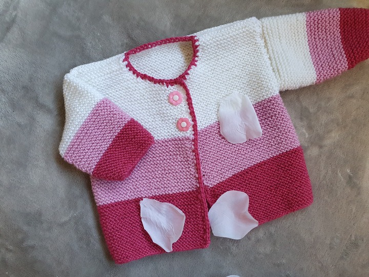 Strickanleitung Babyjäckchen mit Häkelkante Größe 56/62