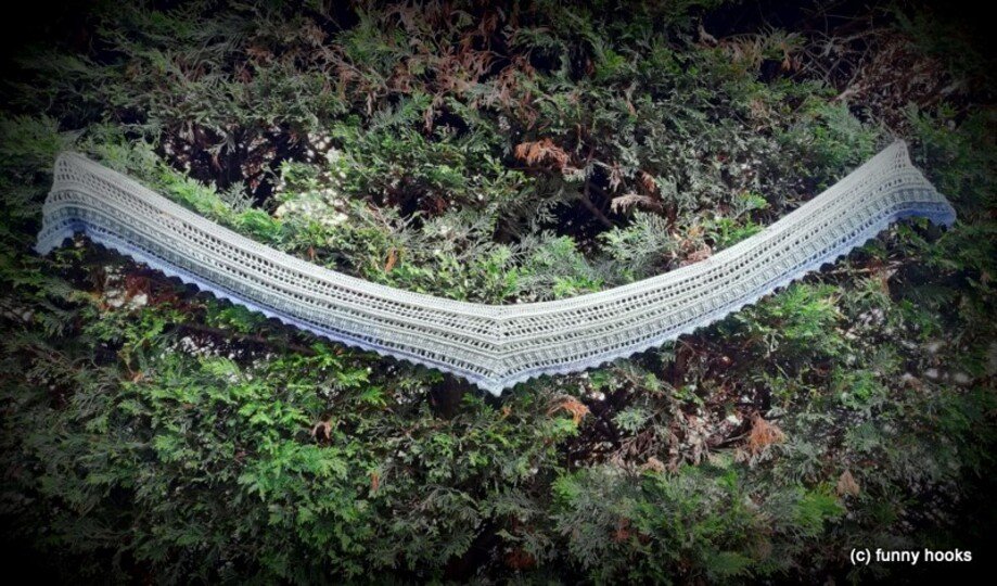 Knickie - der flotte Schal mit Knick