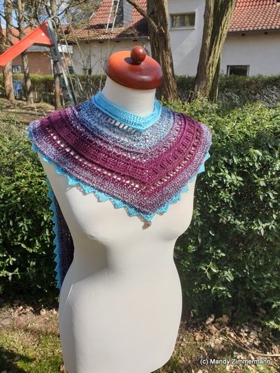 Knickie - der flotte Schal mit Knick