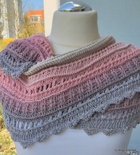 Knickie - der flotte Schal mit Knick