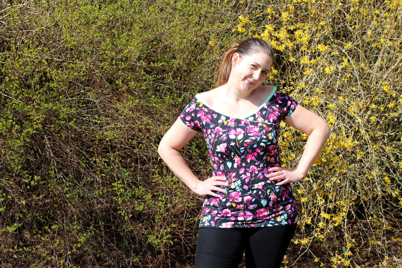 Schnittmuster Shirt mit Wickelausschnitt bzw. V-Ausschnitt Damen Gr. 34-46