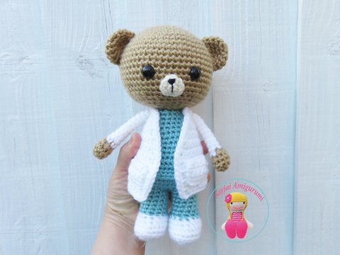 Doktor Teddybär, Amigurumi Häkelanleitung
