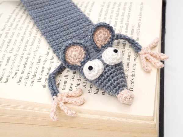 Amigurumi Crochet Bookrat Bookmark