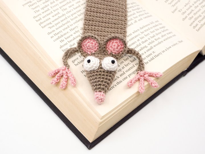 Amigurumi Crochet Bookrat Bookmark