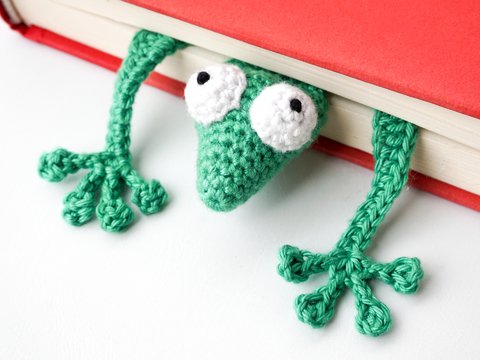 Amigurumi Crochet Gecko Bookmark