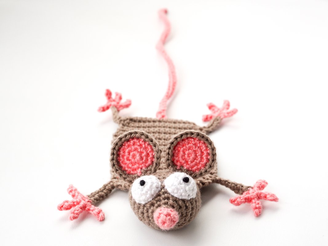 Amigurumi Crochet Mouse Bookmark - Image 4