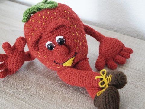 Hugo die Erdbeere, Kantenhocker, Dekofigur