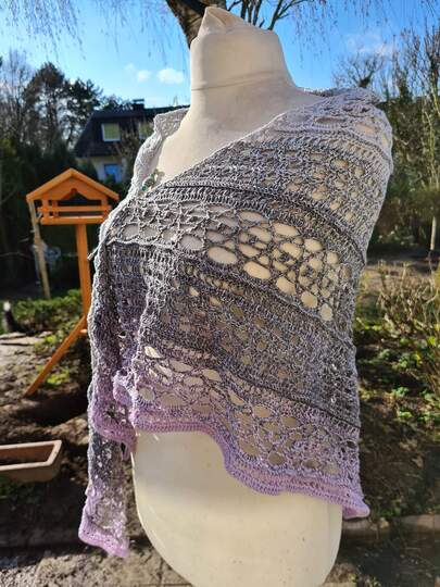 Tuch Judith häkeln Häkeltuch Dreieckstuch Schultertuch