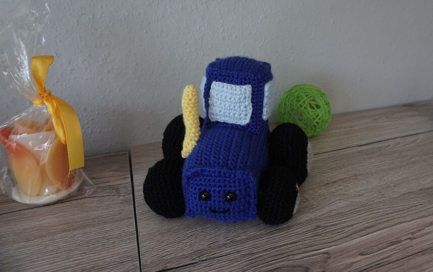 Amigurumi Häkelanleitung für den kleinen Traktor