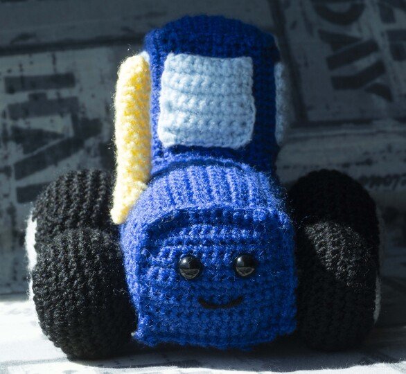 Amigurumi Häkelanleitung für den kleinen Traktor