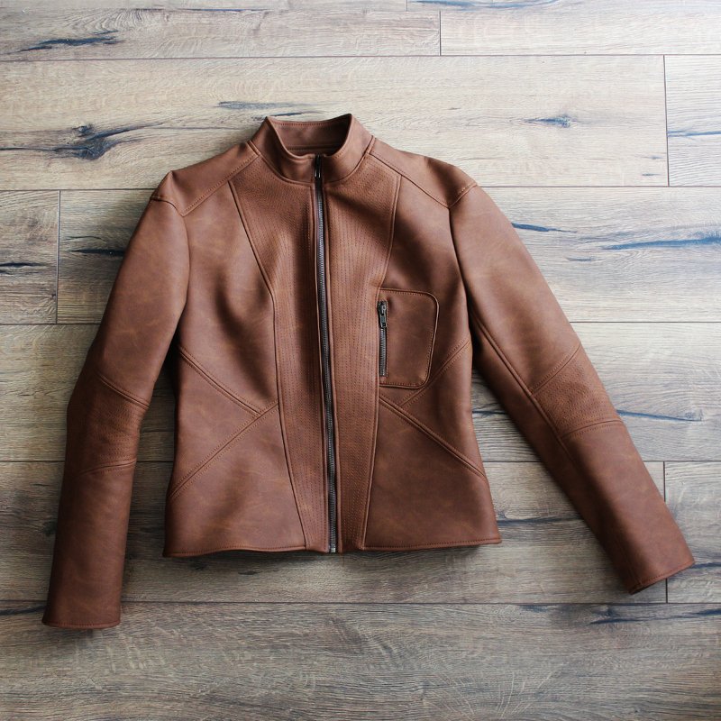 Braune Damenjacke mit Zipper, Stehkragen und Brusttasche