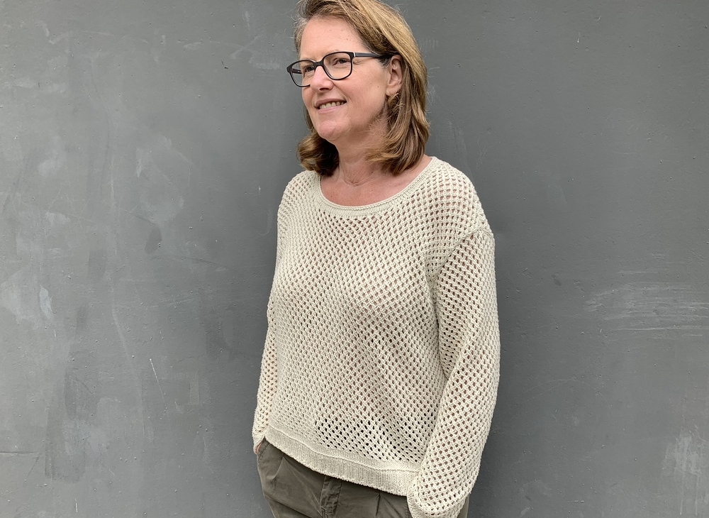 Pullover mit Lochmuster [PDF]