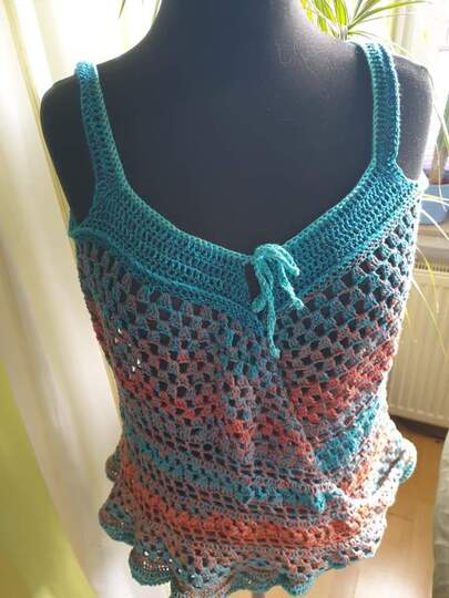 Luftige Umarmung - Das etwas andere Sommertop - Rvo häkeln in allen Damengrößen