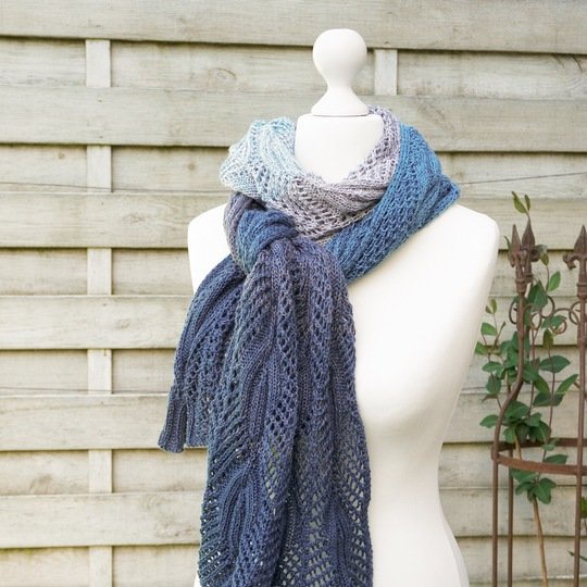 Lace Stola "Panta Rhei", Strickanleitung, Größe individualisierbar