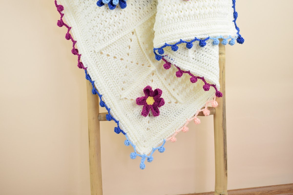 Crochet "Blooming Spring" blanket with big 3D flowers, small flower applques and cute butterflies appliques - Image 2