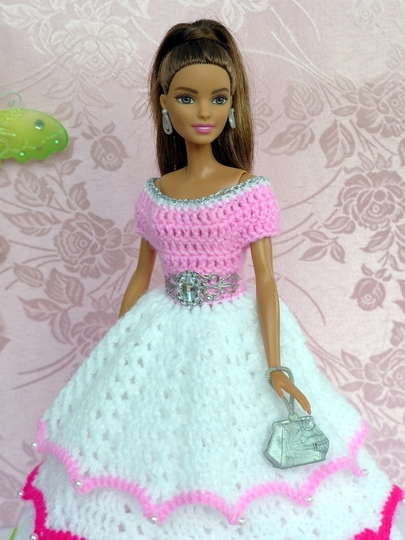 Fantastic princess dress for little fashion dolls