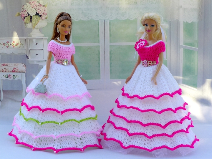 Fantastic princess dress for little fashion dolls