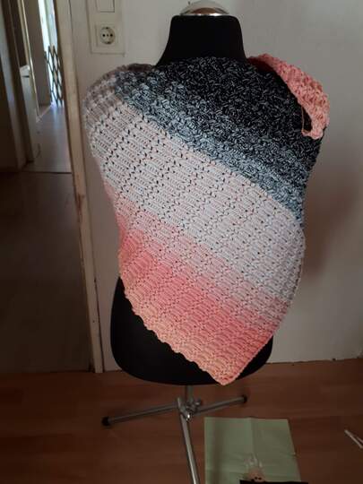 Tuch Ambrosius - Asymmetrisches Tuch häkeln ohne Spitze