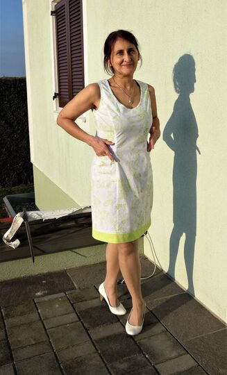 Sheath dress Anthea with Vienna seams from 32 - 54