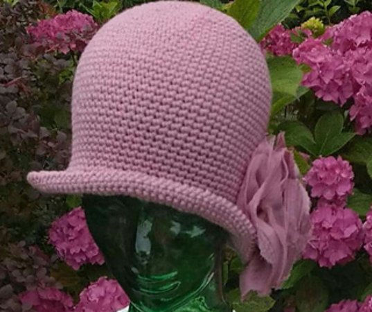 Crochet Ladies Hat pattern