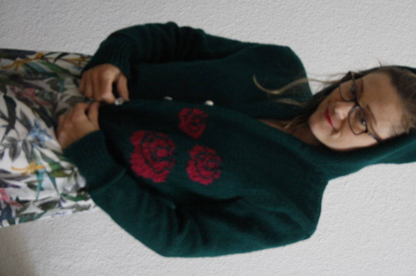 Anleitung Sportliche Jacke für Ladys, mit Kapuze und Blumen