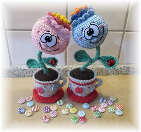 Petunia, the sweet crochet flower