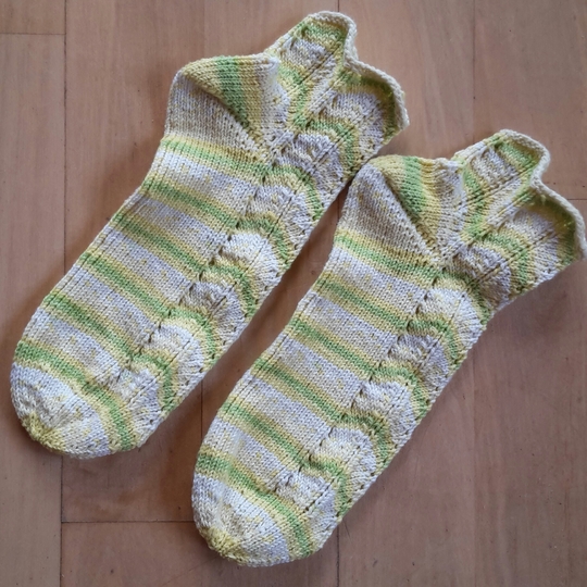 Sockenmuster "Sommerzickzack"